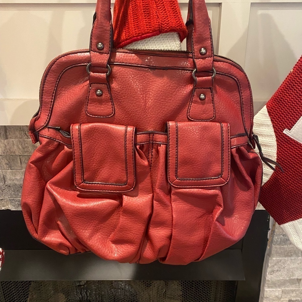 Like New Basque Handbag - Picture 3 of 5